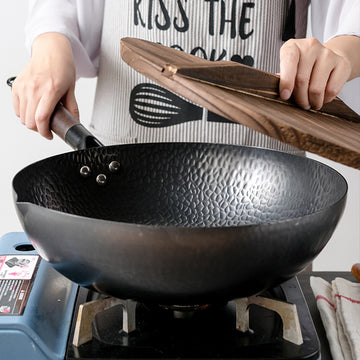 My Cook Ease Handmade Iron Wok – Traditional Non-Coated Pan with Wooden Handle & Lid